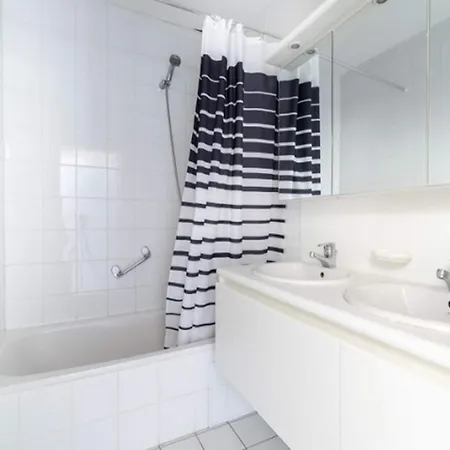 In Near & Pool Apartamento Middelkerke